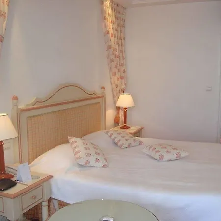 Giraglia Otel 4*
